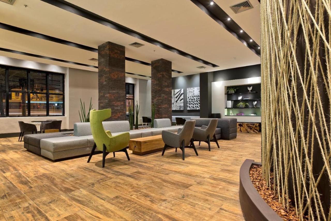 Flat 4 Estrelas Em Moema - Av Ibirapuera 2534 Sao Paulo